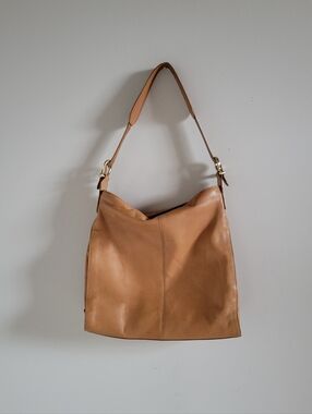 Vintage Liz Claiborne Tan Leather Western Saddle Shoulder Bag